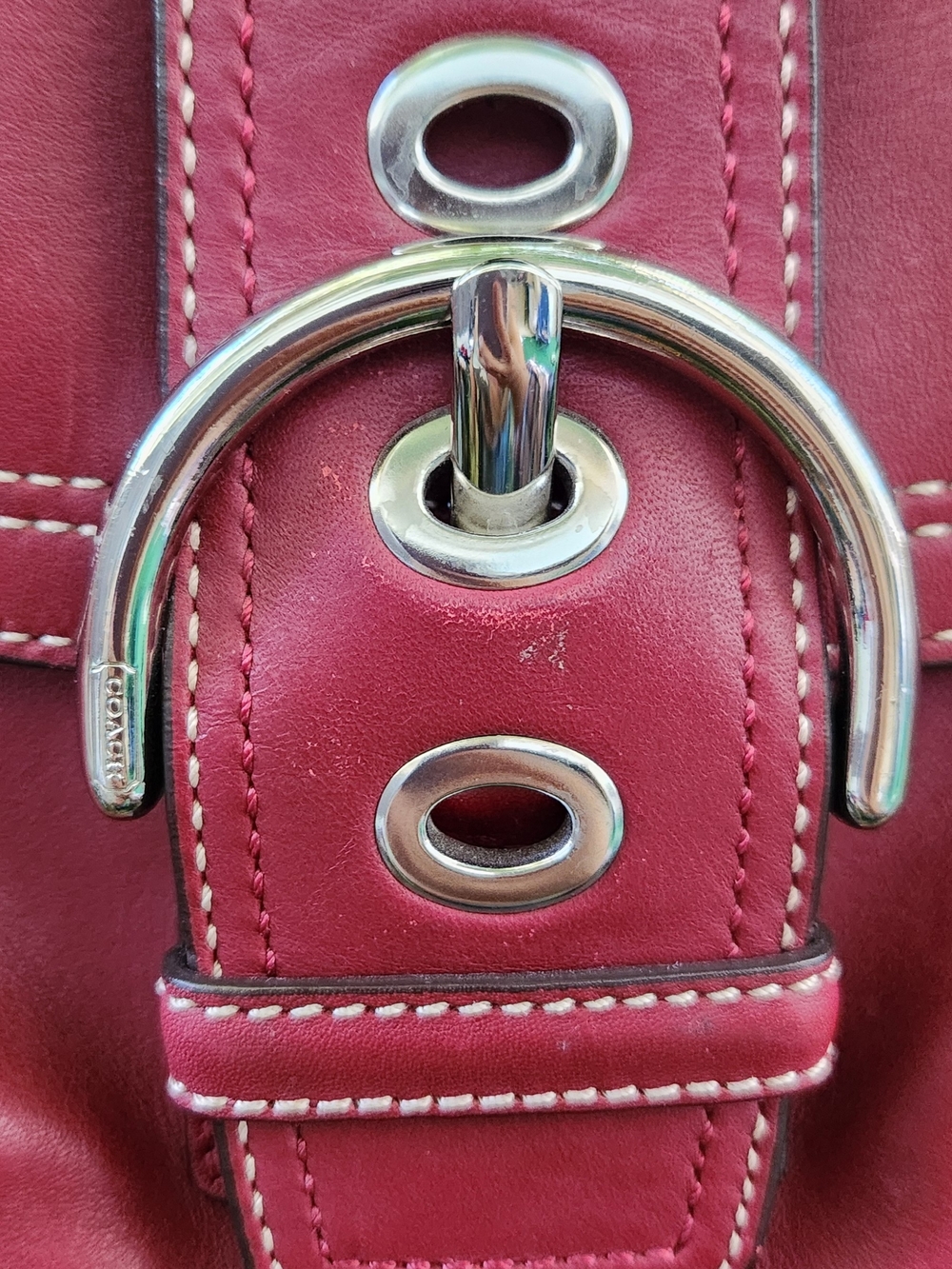 👜❤️Coach Soho Red Leather Buckle Flap Shoulder Bag Hobo✨️ - Picture 6 of 9